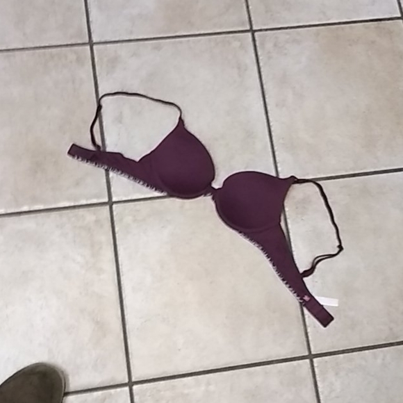 Lot Sale! All Women's Clothes - 4 Items Included!! - Picture 5 of 5